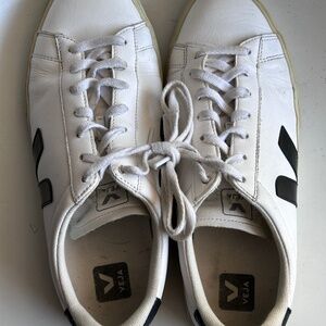 Veja Campo sneakers in white and black